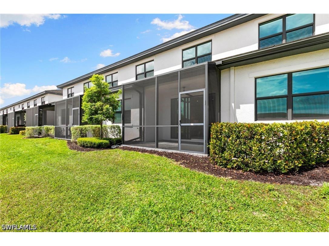 7572 Carnegie Way Naples FL 34119 226015247 image34