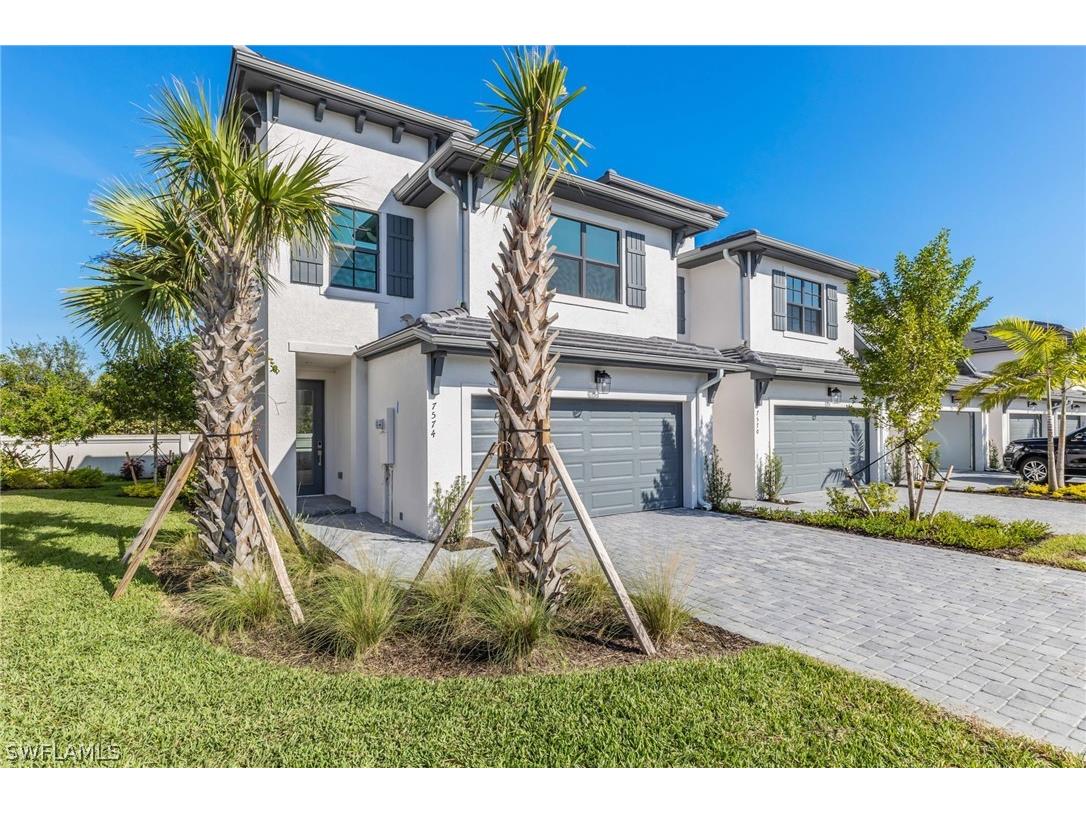 7574 Rockefeller Drive Naples FL 34119 226010582 image1
