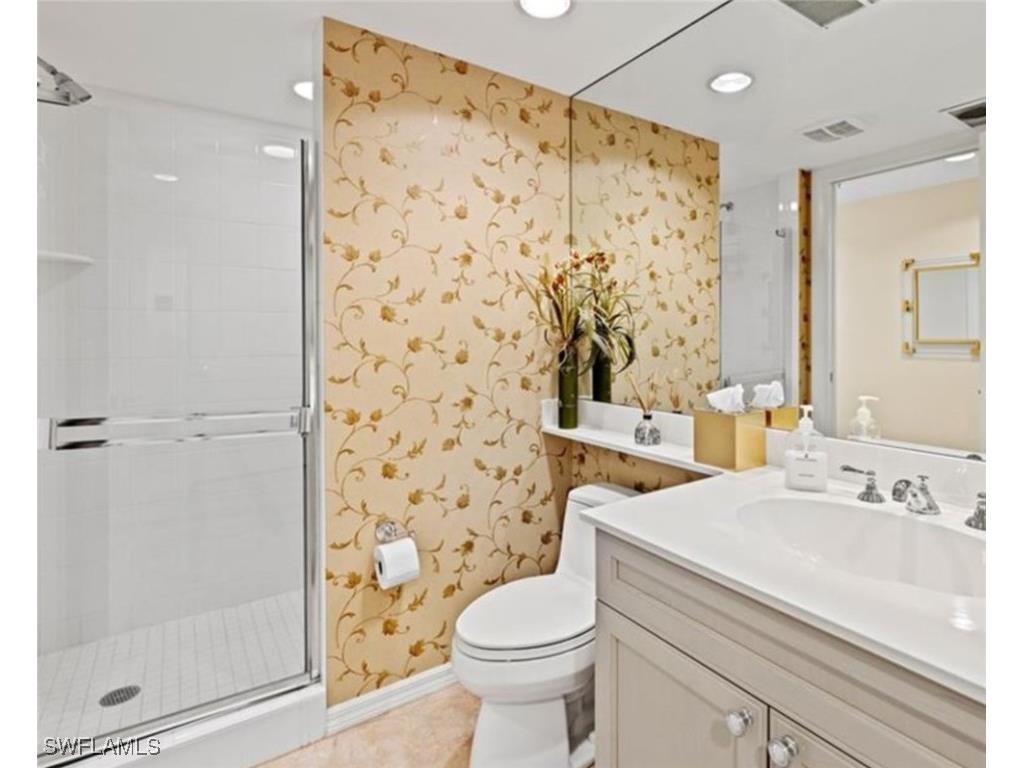 7575 Pelican Bay Boulevard #807 Naples FL 34108 225083074 image12