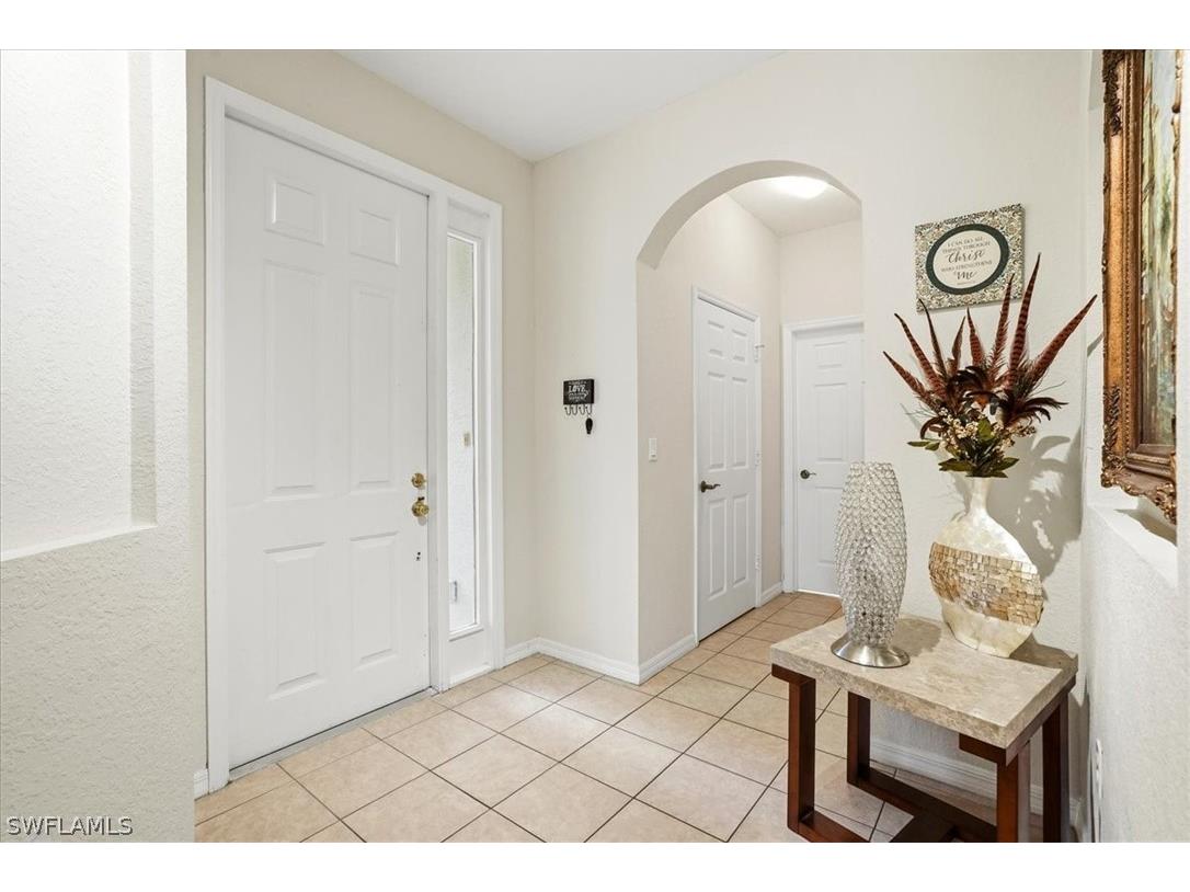 7576 Bristol Circle Naples FL 34120 226010233 image3