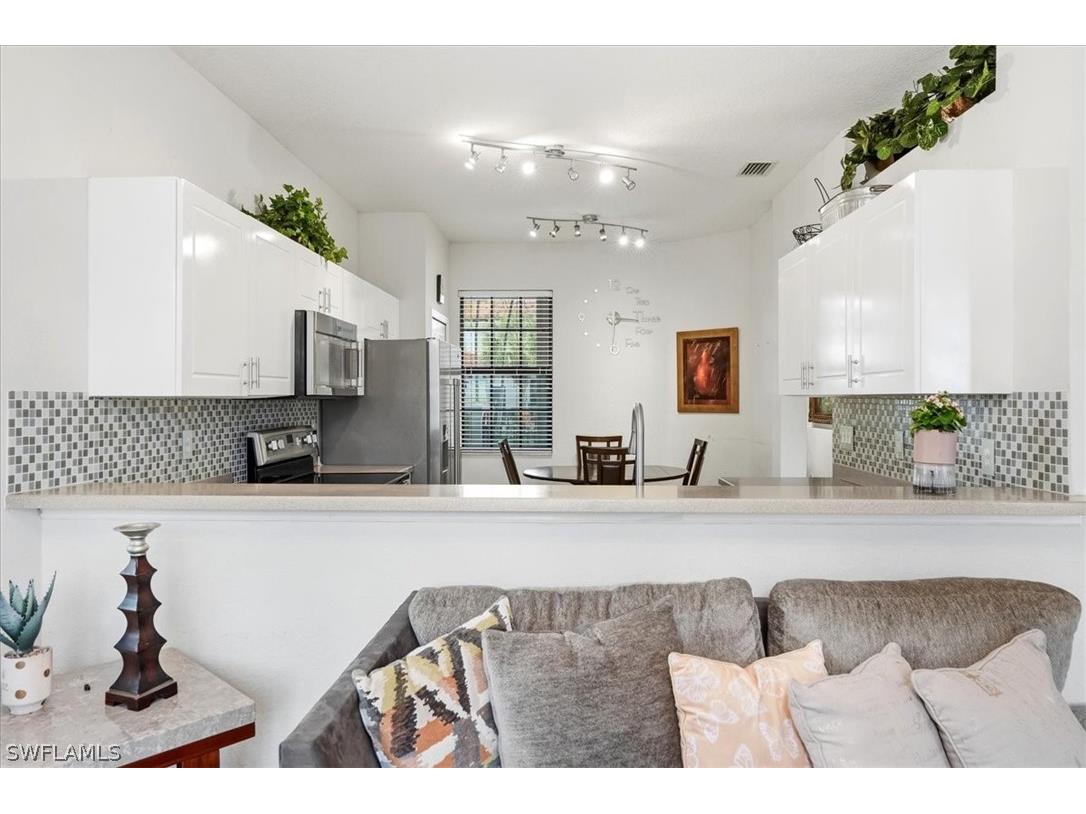 7576 Bristol Circle Naples FL 34120 226010233 image9