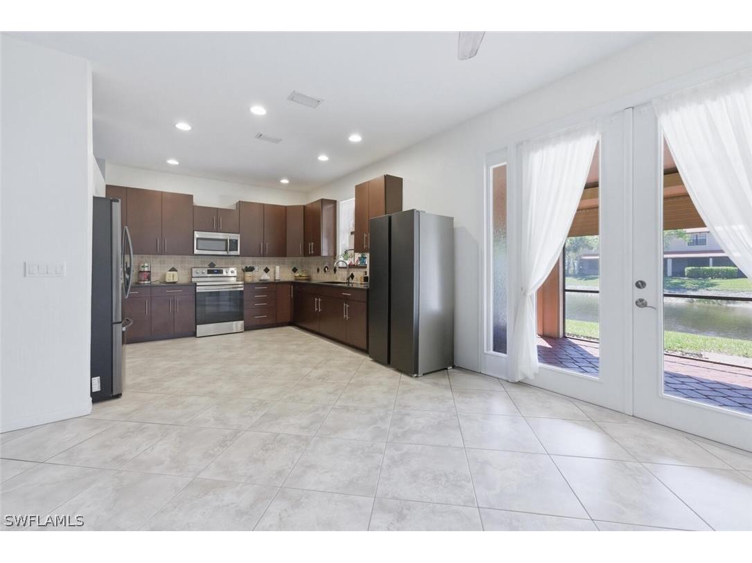 7577 Bristol Circle Naples FL 34120 226012384 image14