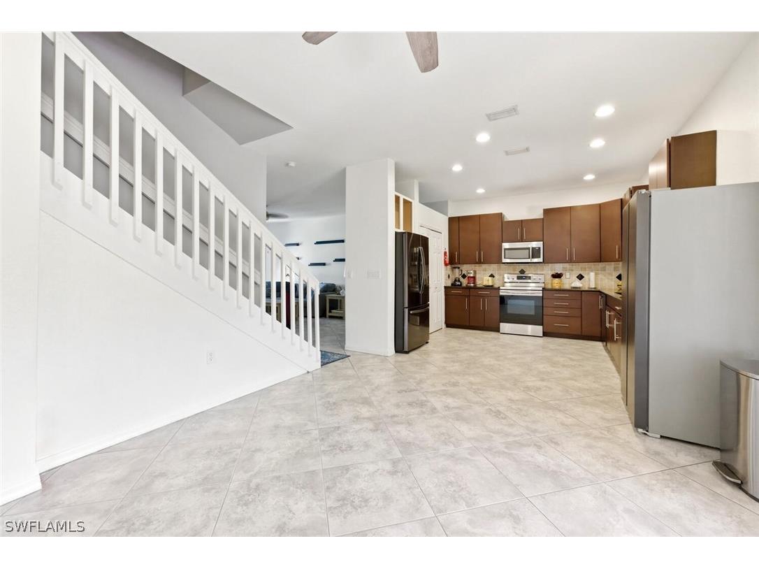 7577 Bristol Circle Naples FL 34120 226012384 image6