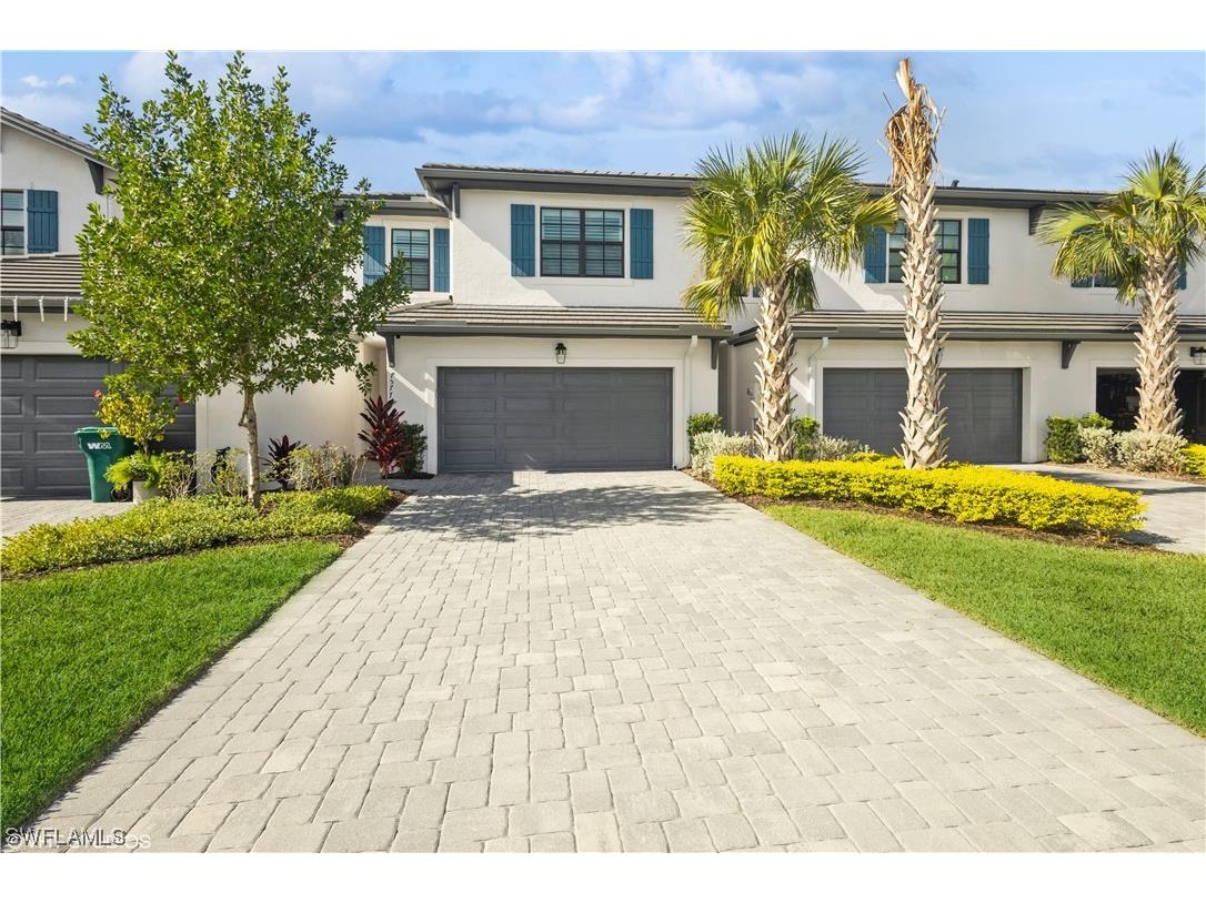 7577 Carnegie Way Naples FL 34119 223094323 image1