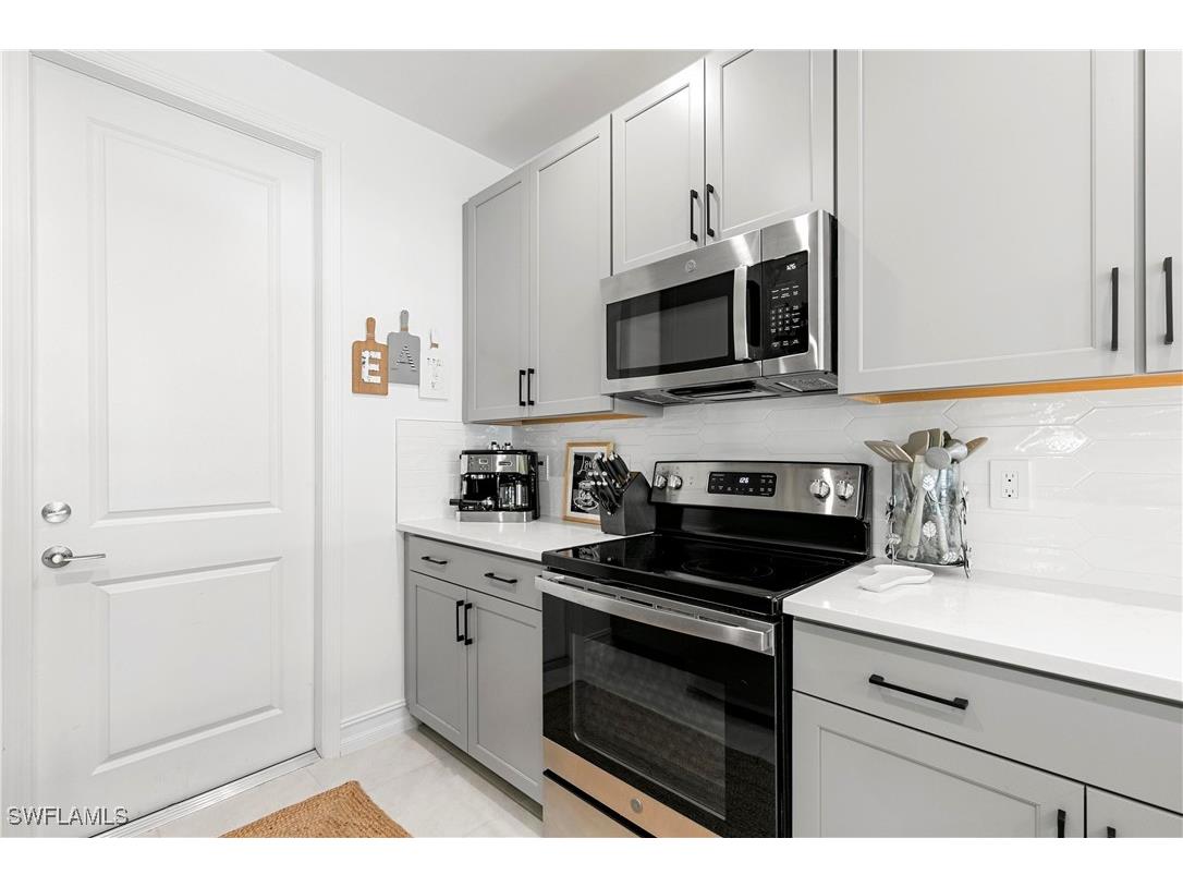 7578 Rockefeller Drive Naples FL 34119 225078463 image18