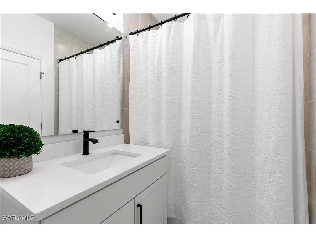 7578 Rockefeller Drive Naples FL 34119 225078463 image30