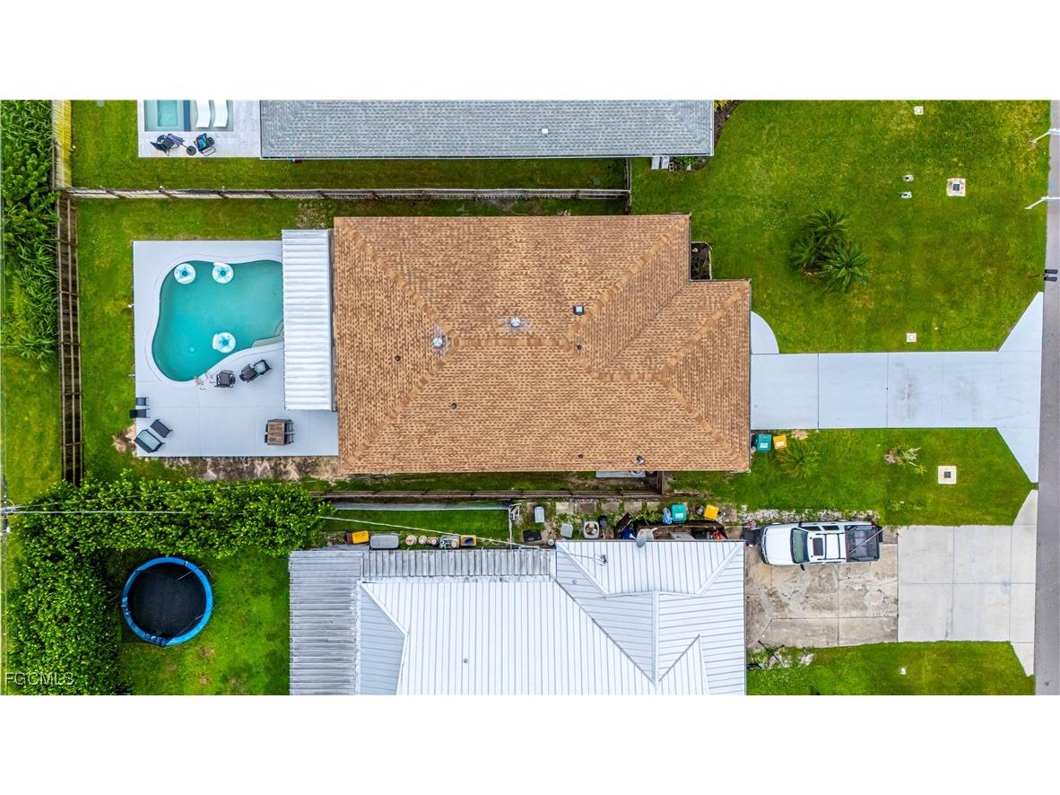 758 105th Avenue N Naples FL 34108 2026000985 image1