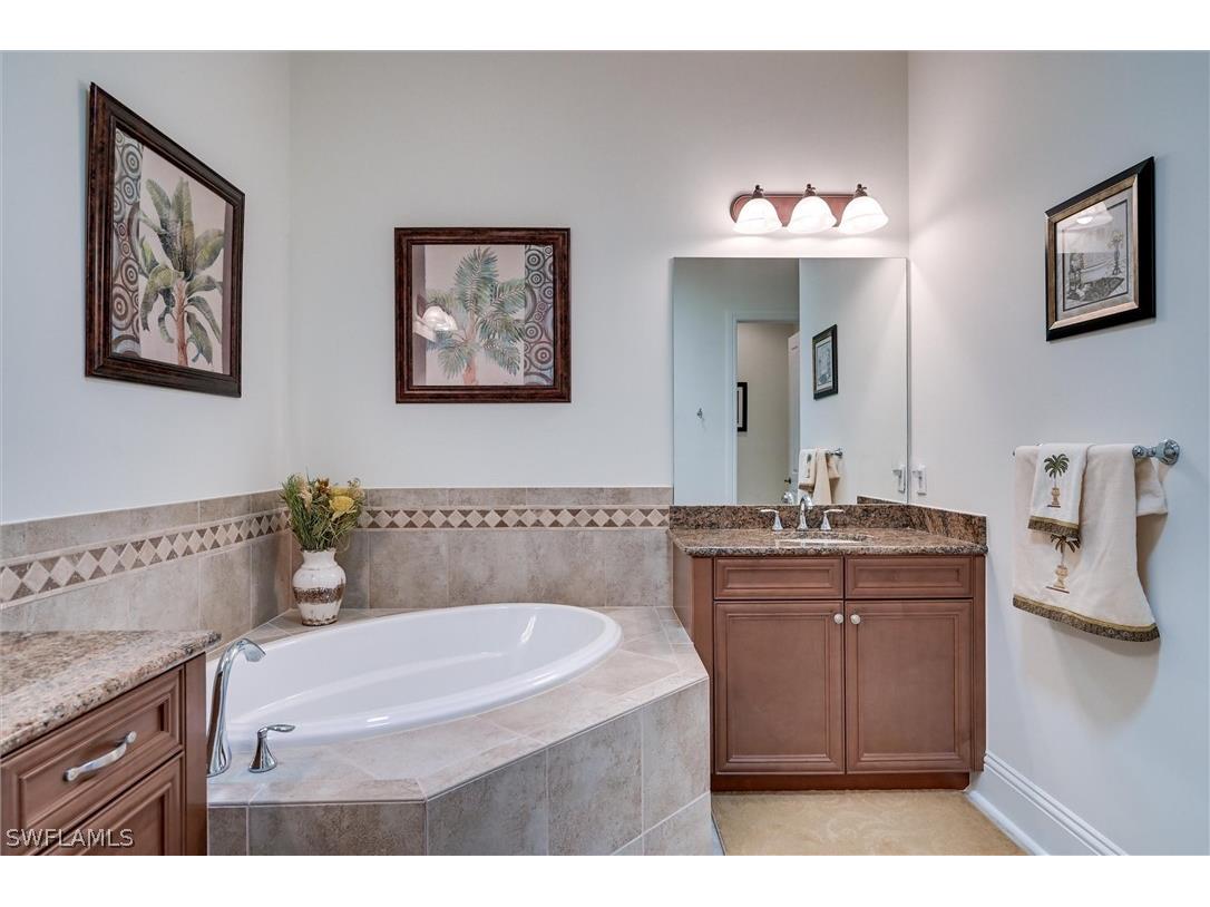 7587 Moorgate Point Way Naples FL 34113 226011437 image35