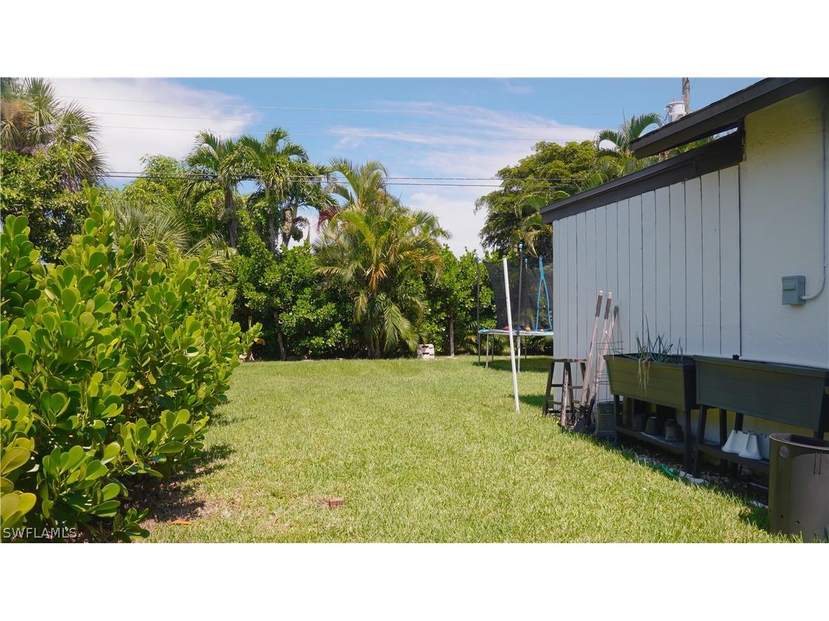 759 100th Avenue N Naples FL 34108 226006590 image9