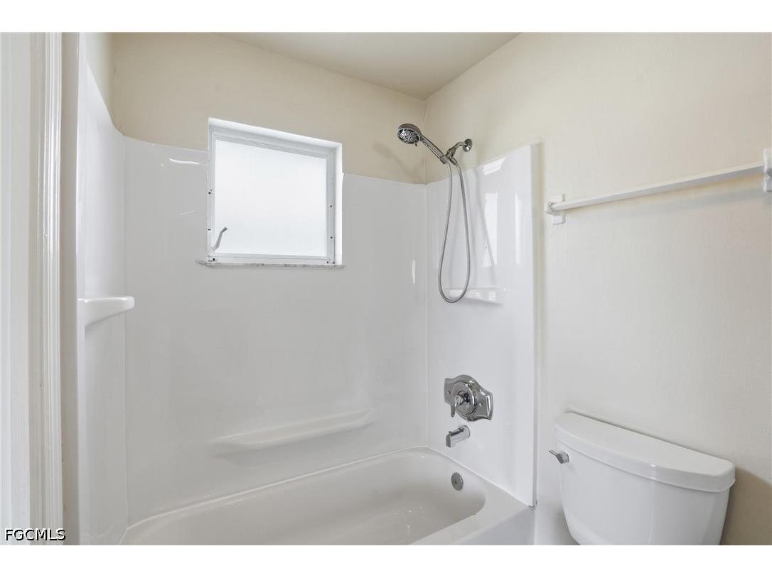 7592 Winged Foot Drive Fort Myers FL 33967 2026017668 image15