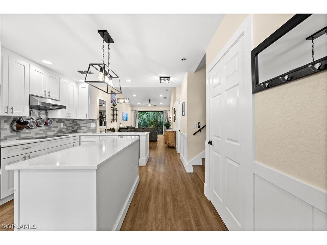 7595 Meadow Lakes Drive #502 Naples FL 34104 226009750 image4