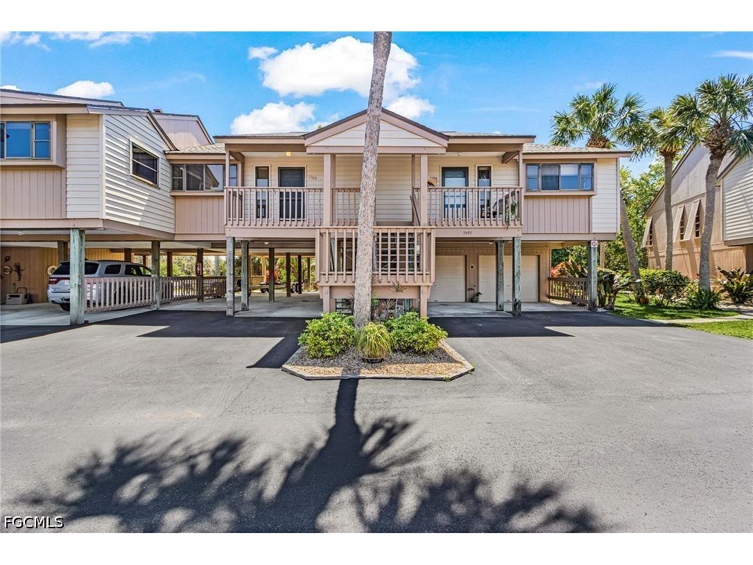 7597 Captains Harbor Drive #1103 Bokeelia FL 33922 2026014257 image1