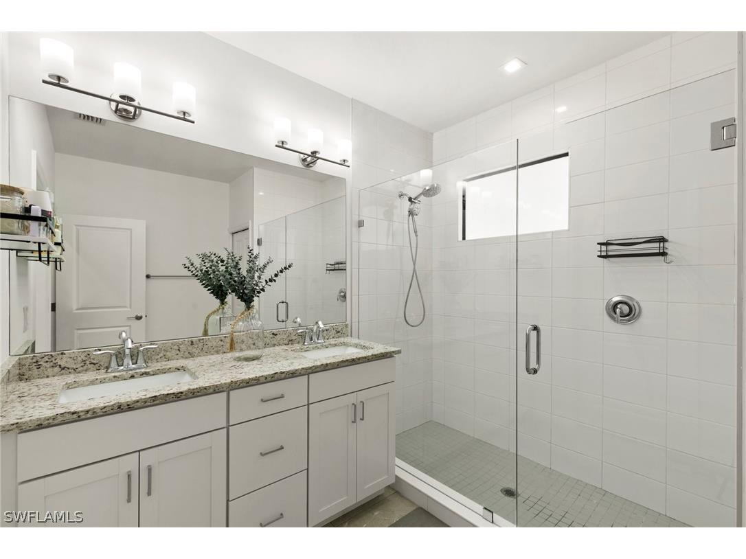 7598 Rockefeller Drive Naples FL 34119 226009136 image13