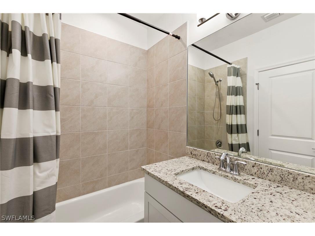 7598 Rockefeller Drive Naples FL 34119 226009136 image15
