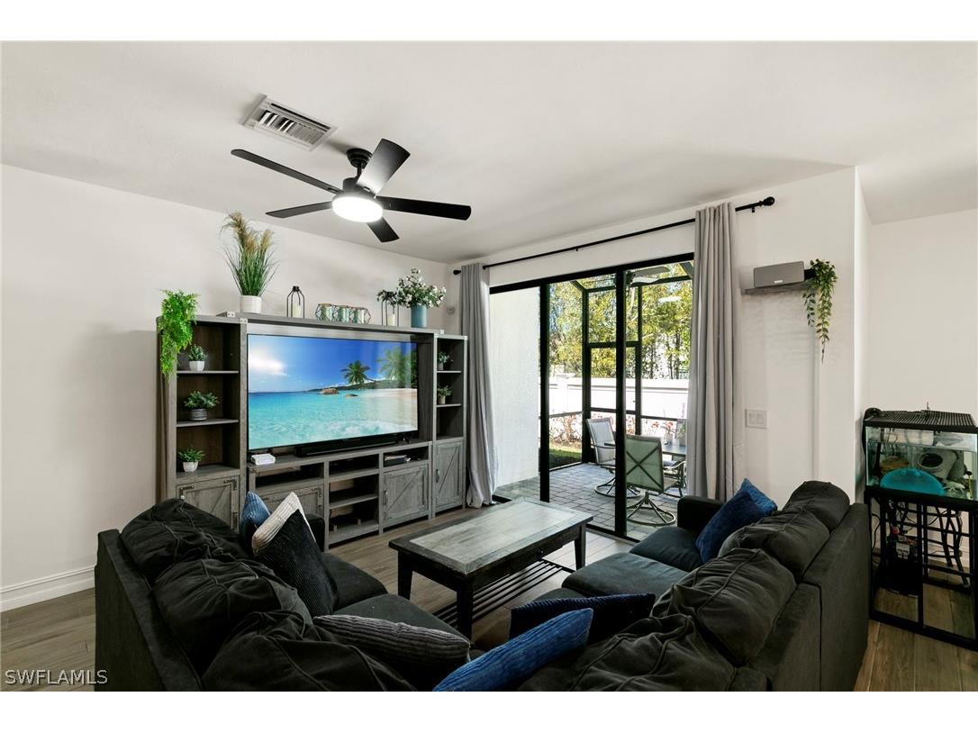7598 Rockefeller Drive Naples FL 34119 226009136 image4