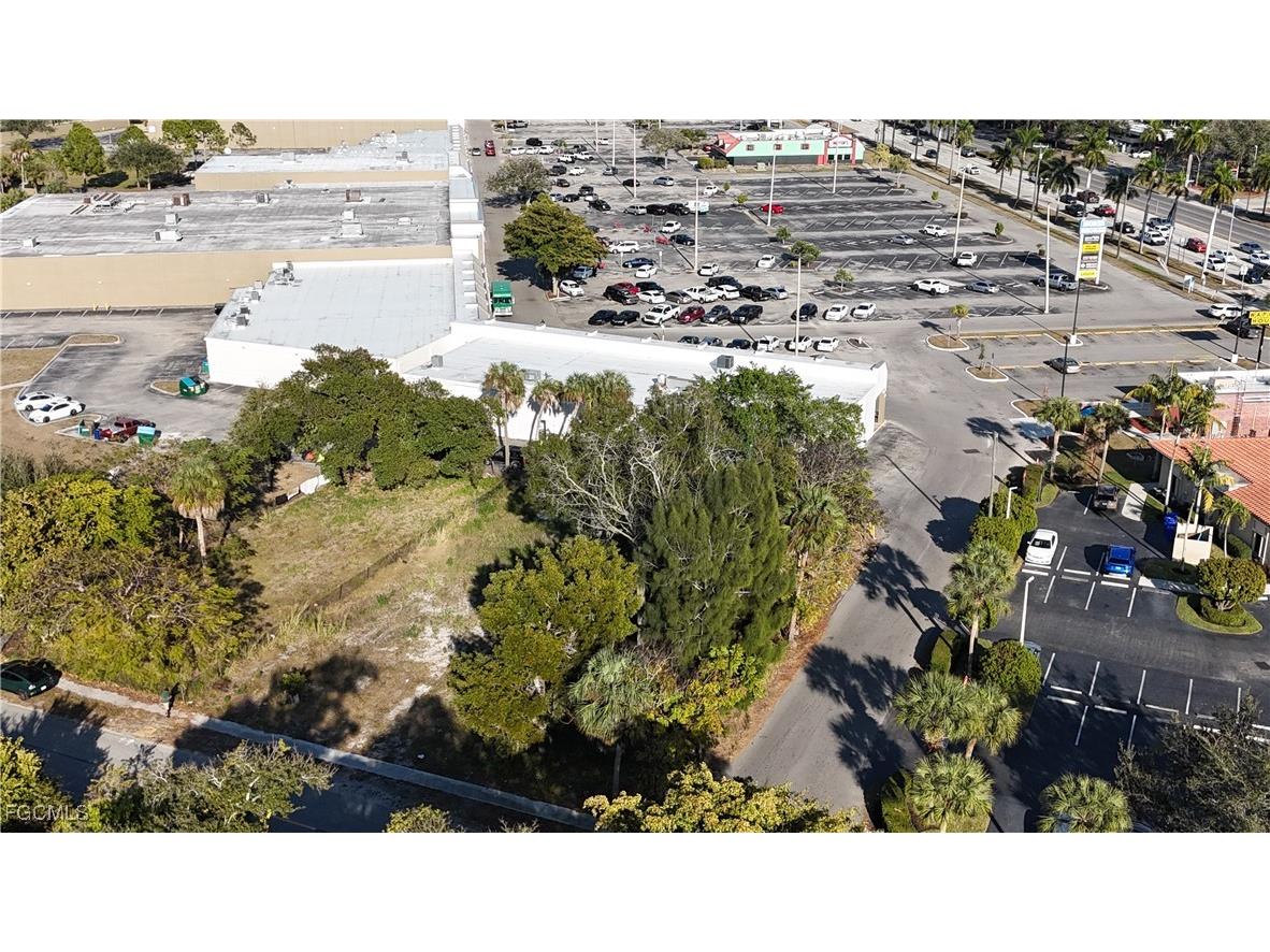76 Alameda Avenue Fort Myers FL 33905 2026006205 image6