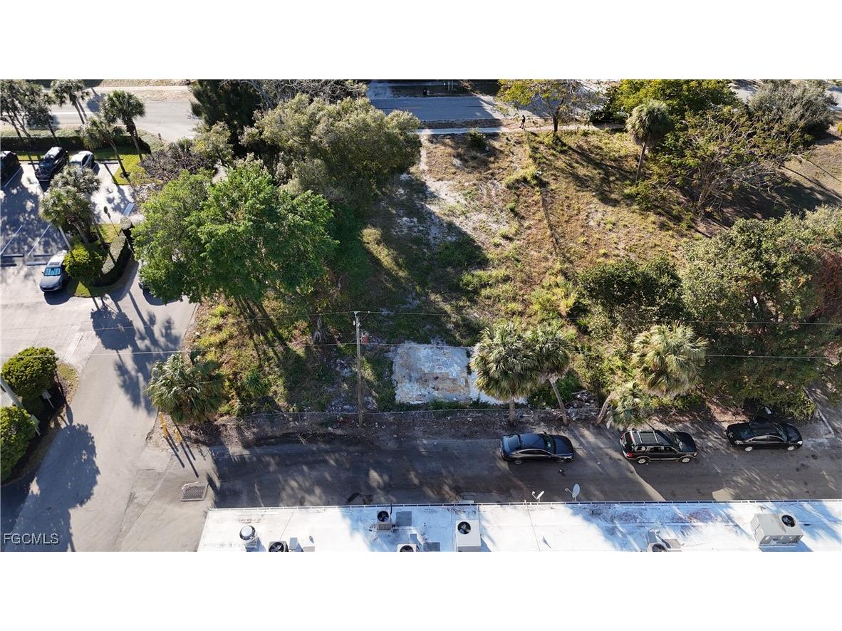 76 Alameda Avenue Fort Myers FL 33905 2026006205 image8