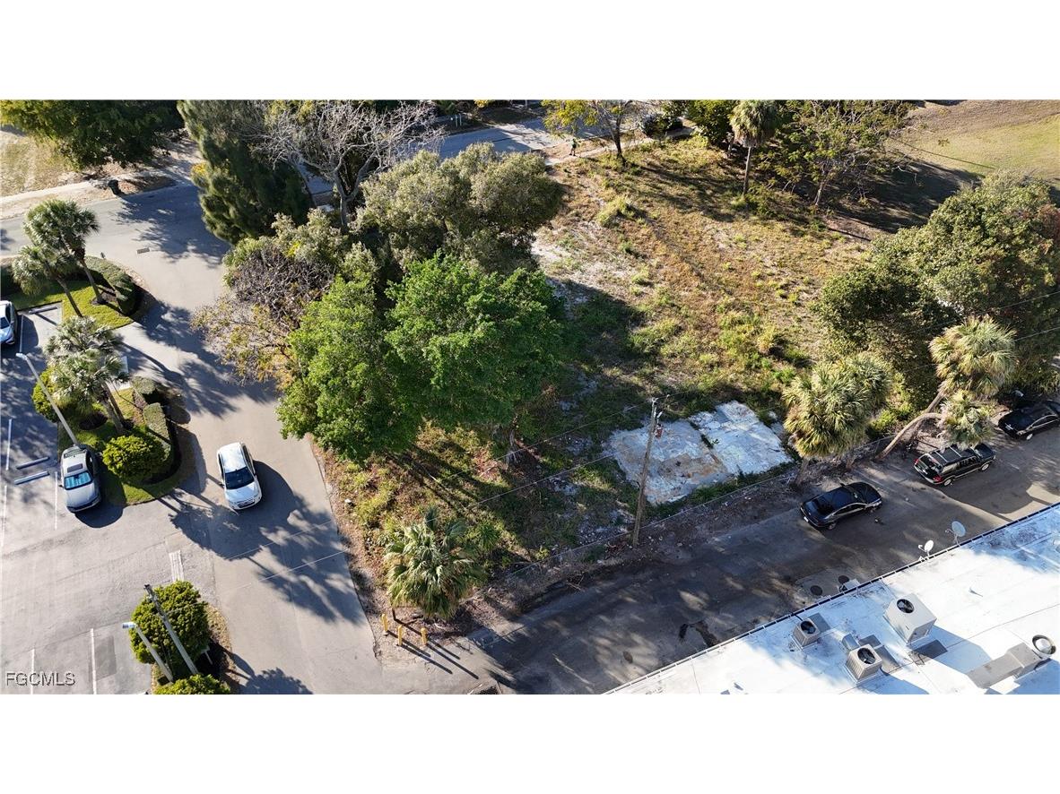 76 Alameda Avenue Fort Myers FL 33905 2026006205 image9