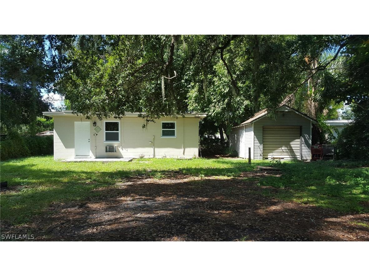 76 Crescent Lake Drive North Fort Myers FL 33917 226008271 image1