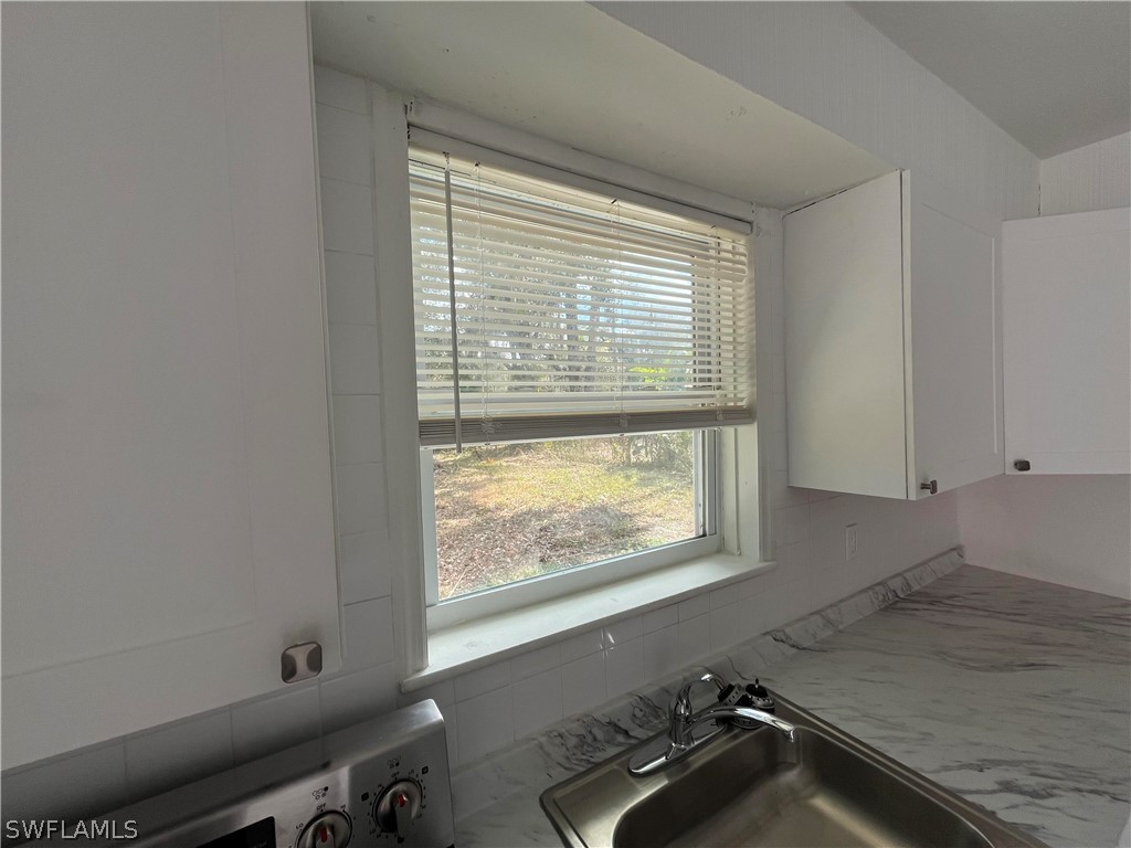 76 Crescent Lake Drive North Fort Myers FL 33917 226008271 image3