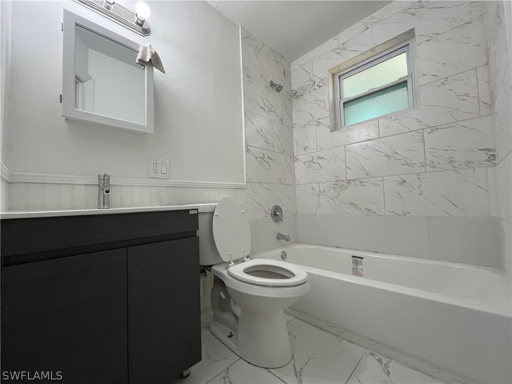 76 Crescent Lake Drive North Fort Myers FL 33917 226008271 image5