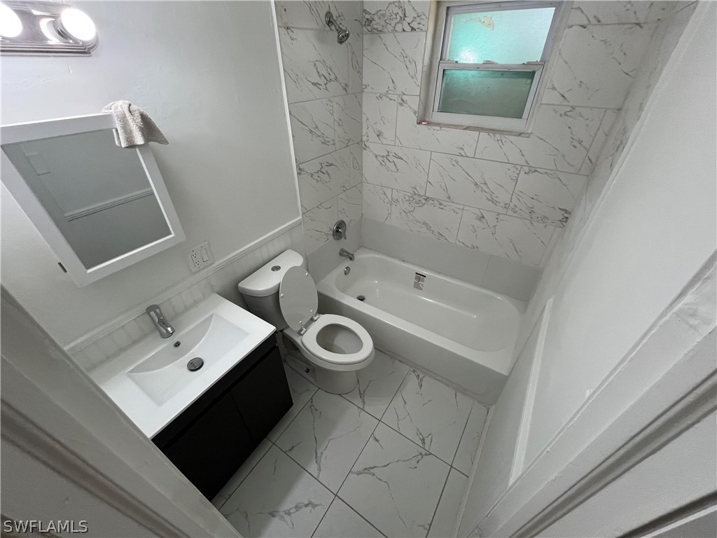 76 Crescent Lake Drive North Fort Myers FL 33917 226008271 image6