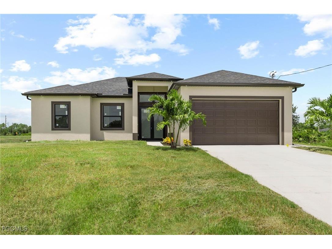 760 Festival Avenue S Lehigh Acres FL 33974 2025001278 image2