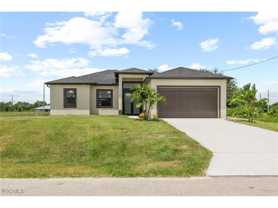 760 Festival Avenue S Lehigh Acres FL 33974 2025001278 image3