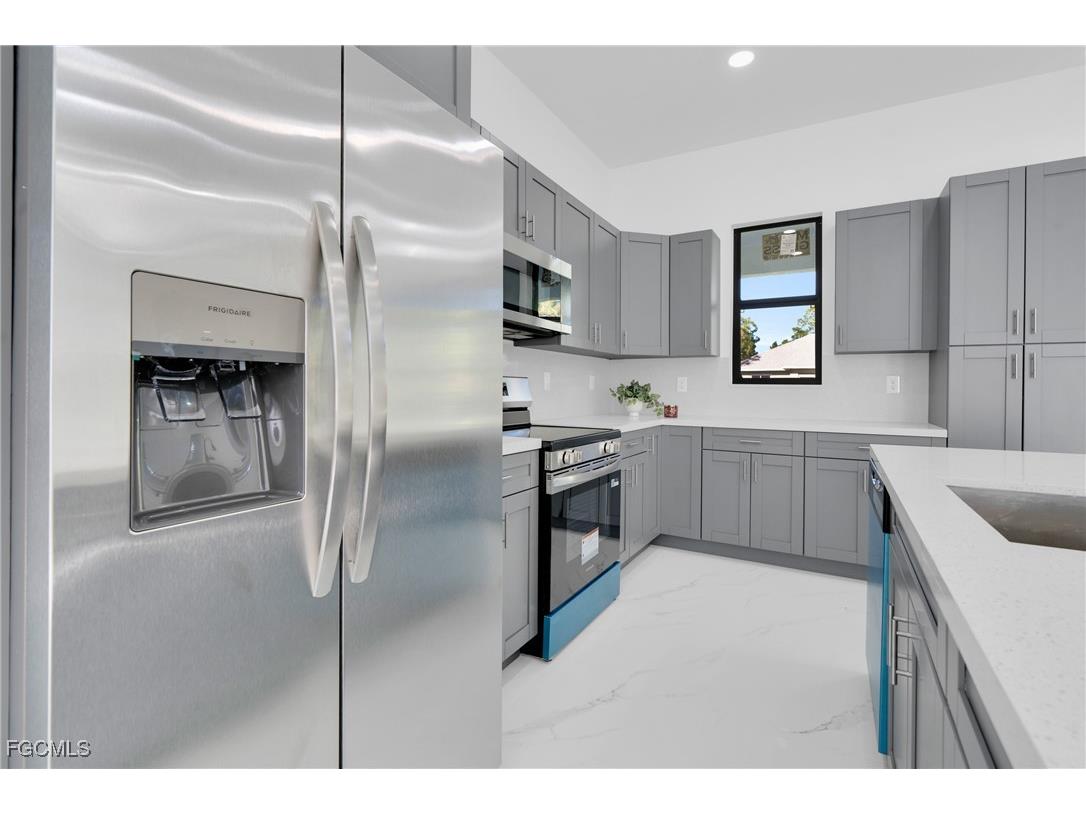 760 Fullerton Avenue S Lehigh Acres FL 33974 2025018055 image11