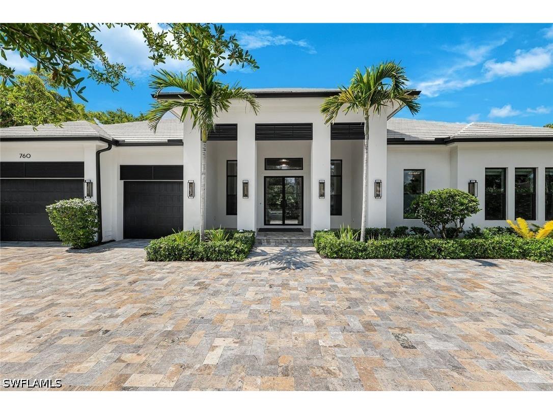 760 Park Shore Drive Naples FL 34103 226019015 image2