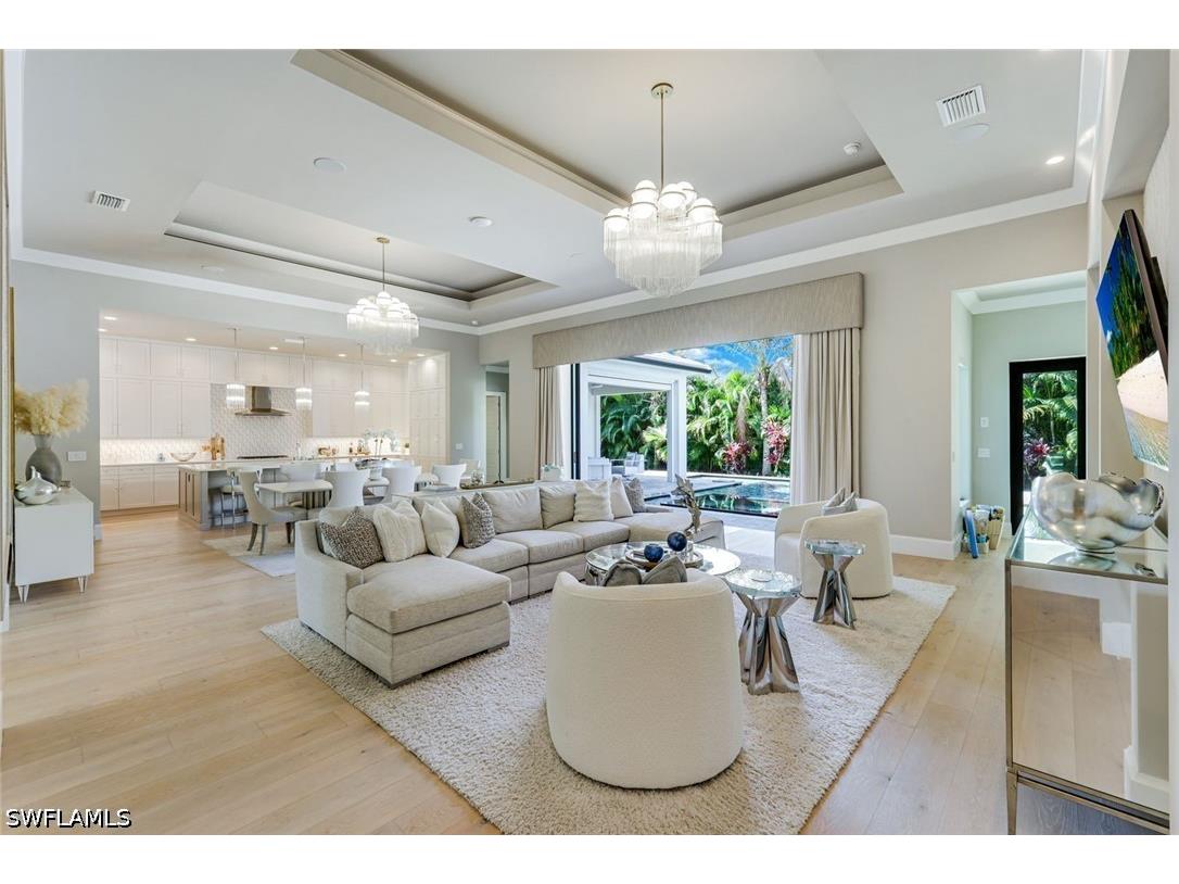 760 Park Shore Drive Naples FL 34103 226019015 image3
