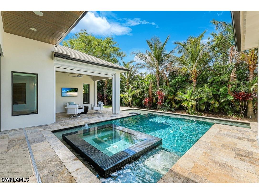 760 Park Shore Drive Naples FL 34103 226019015 image32