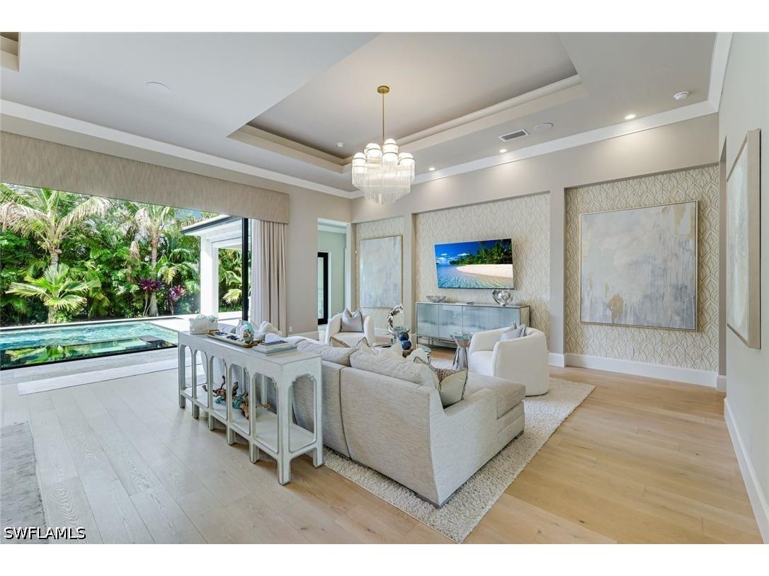 760 Park Shore Drive Naples FL 34103 226019015 image4