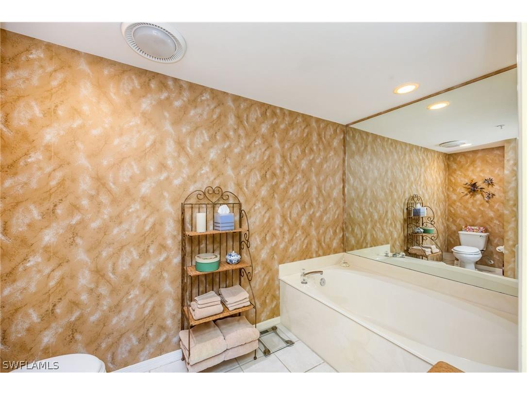 760 Waterford Drive #203 Naples FL 34113 226011680 image16