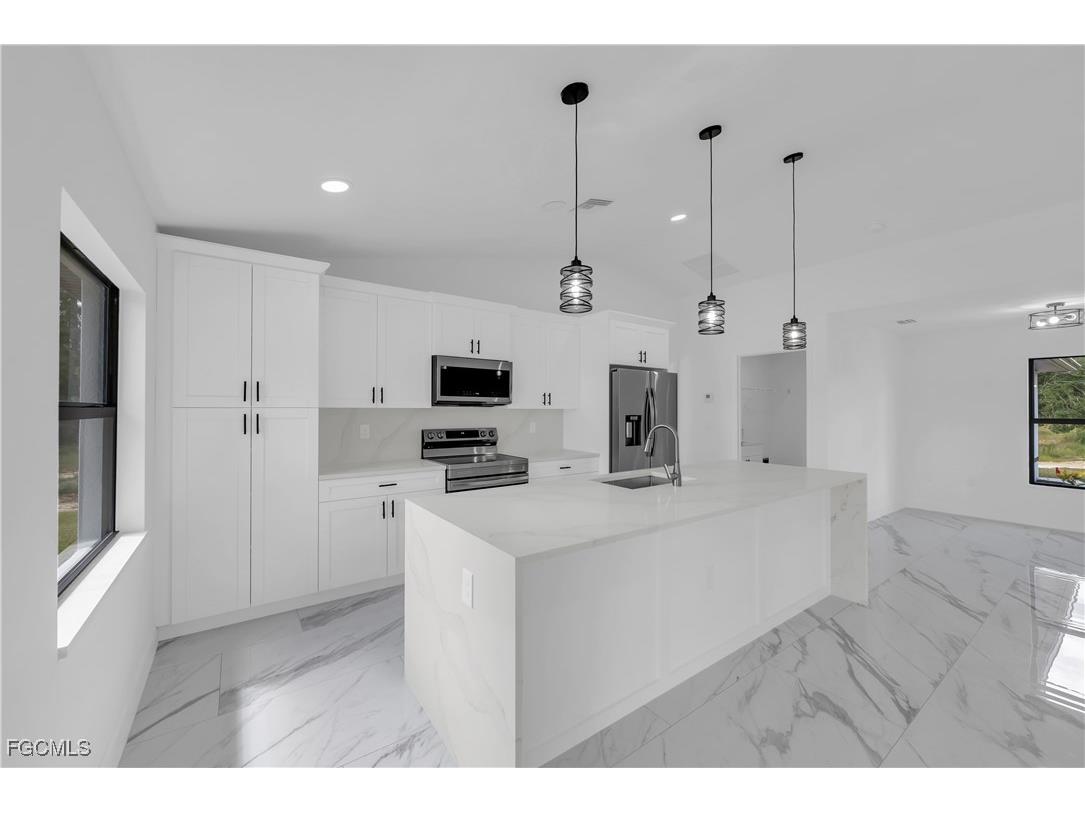 7602 18th Place Labelle FL 33935 2025012545 image11