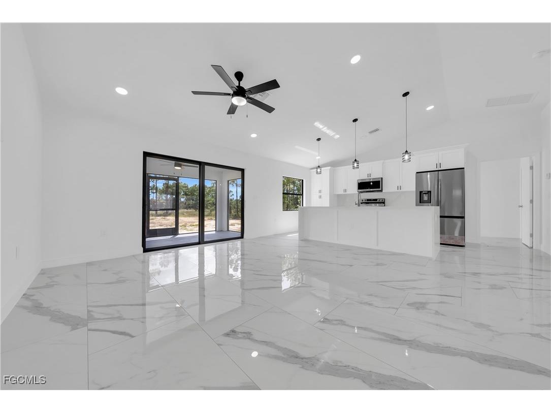 7602 18th Place Labelle FL 33935 2025012545 image4