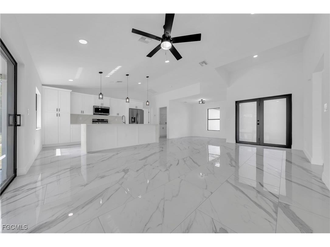 7602 18th Place Labelle FL 33935 2025012545 image5