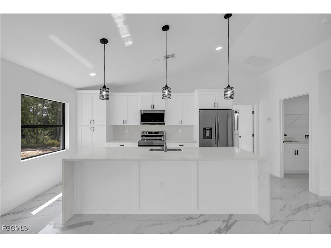 7602 18th Place Labelle FL 33935 2025012545 image8