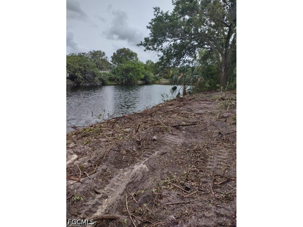 7604 Pierre Circle North Fort Myers FL 33917 2026019574 image2