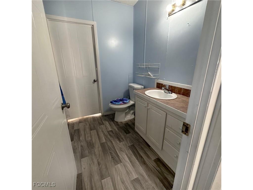 7607 Peyraud Drive North Fort Myers FL 33917 2025022572 image10