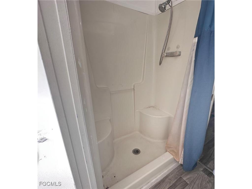 7607 Peyraud Drive North Fort Myers FL 33917 2025022572 image16