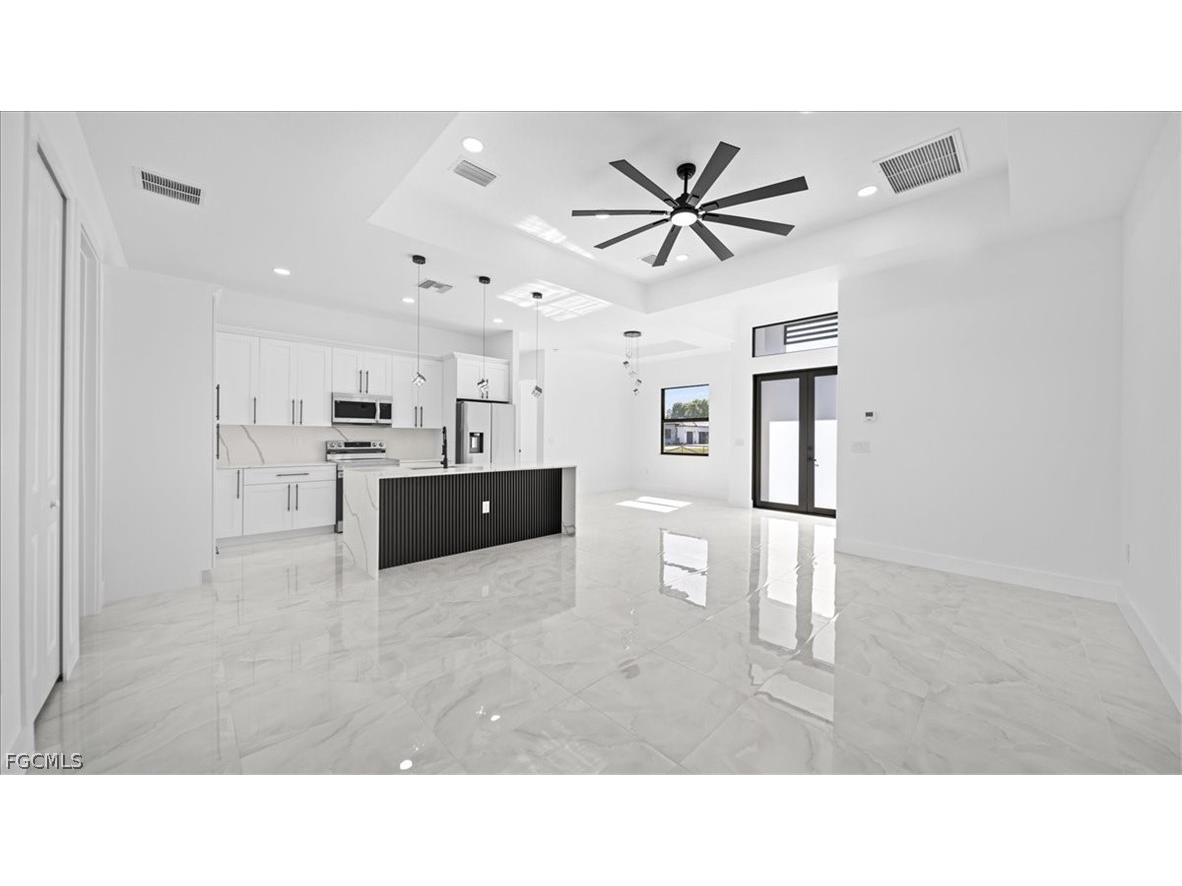 7608 8th Place Labelle FL 33935 2026008832 image16