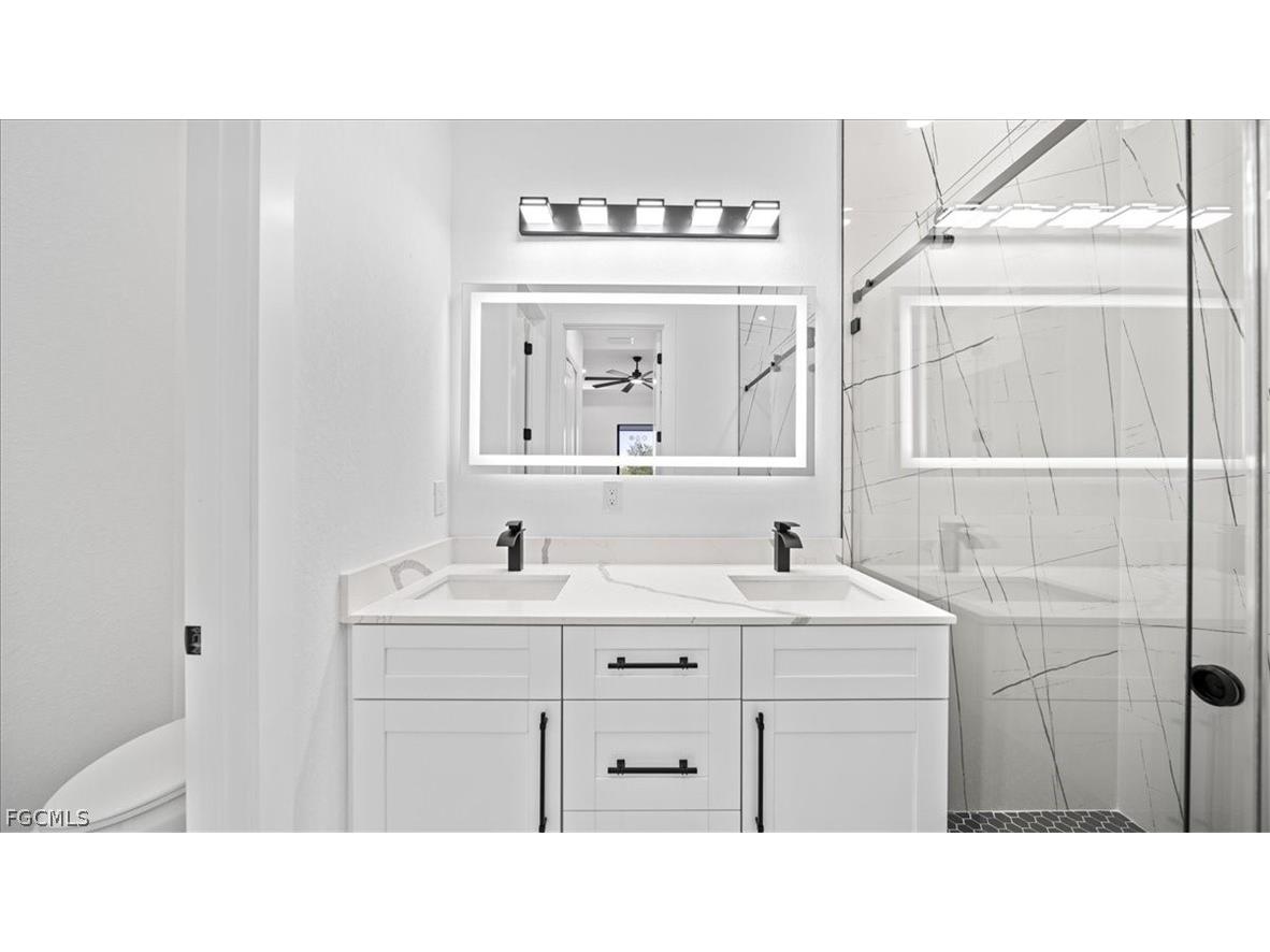 7608 8th Place Labelle FL 33935 2026008832 image28
