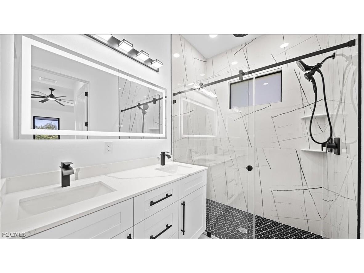 7608 8th Place Labelle FL 33935 2026008832 image29