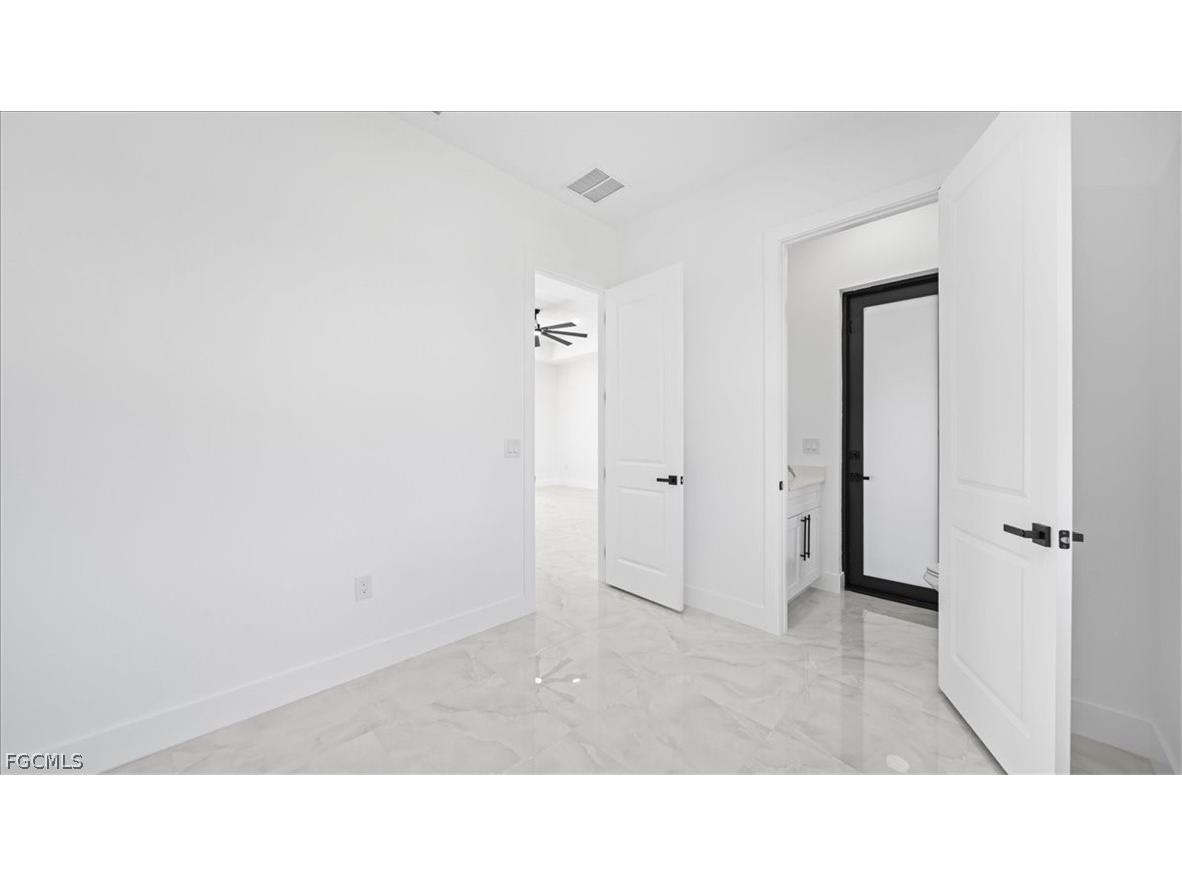 7608 8th Place Labelle FL 33935 2026008832 image33