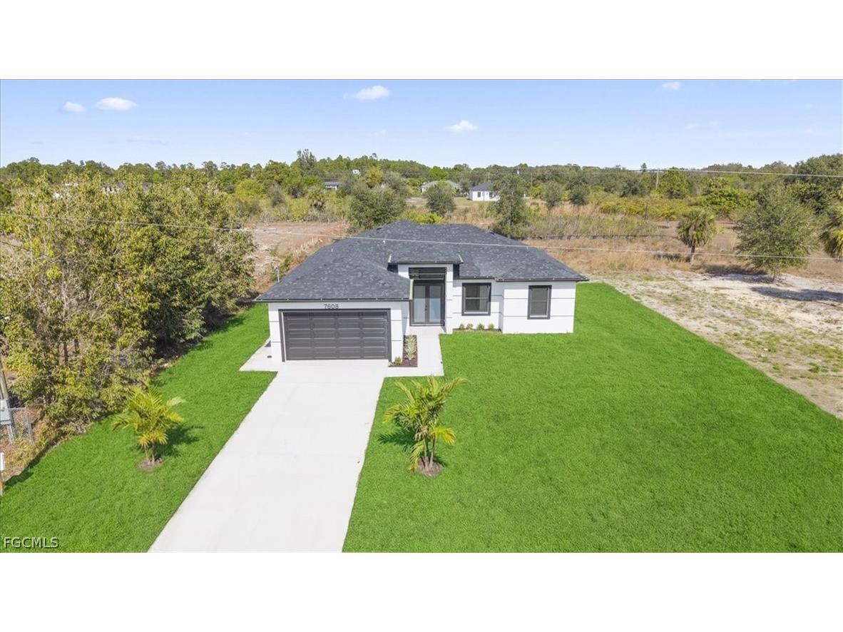 7608 8th Place Labelle FL 33935 2026008832 image42