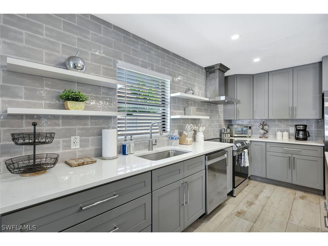 761 99th Avenue N Naples FL 34108 226006897 image6