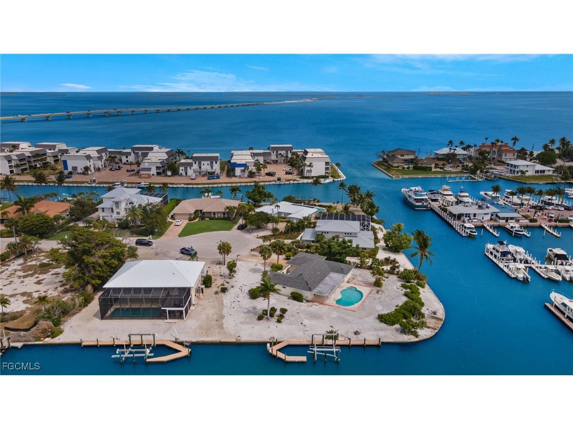 761 Limpet Drive Sanibel FL 33957 2025014635 image1