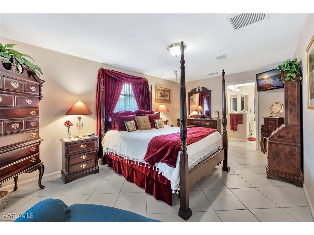 761 Pine Vale Drive Naples FL 34104 225078270 image15