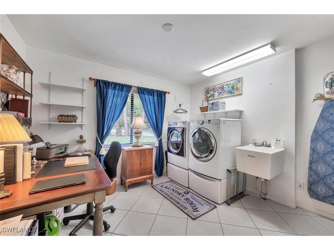 761 Pine Vale Drive Naples FL 34104 225078270 image22